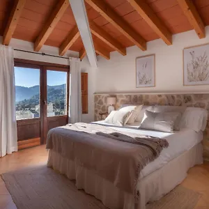 Es Petit De Hotell